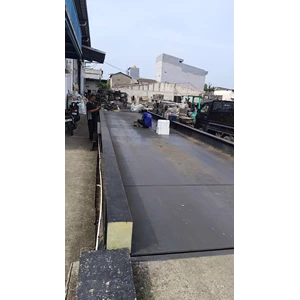 Calibration of 100 ton capacity weighbridge